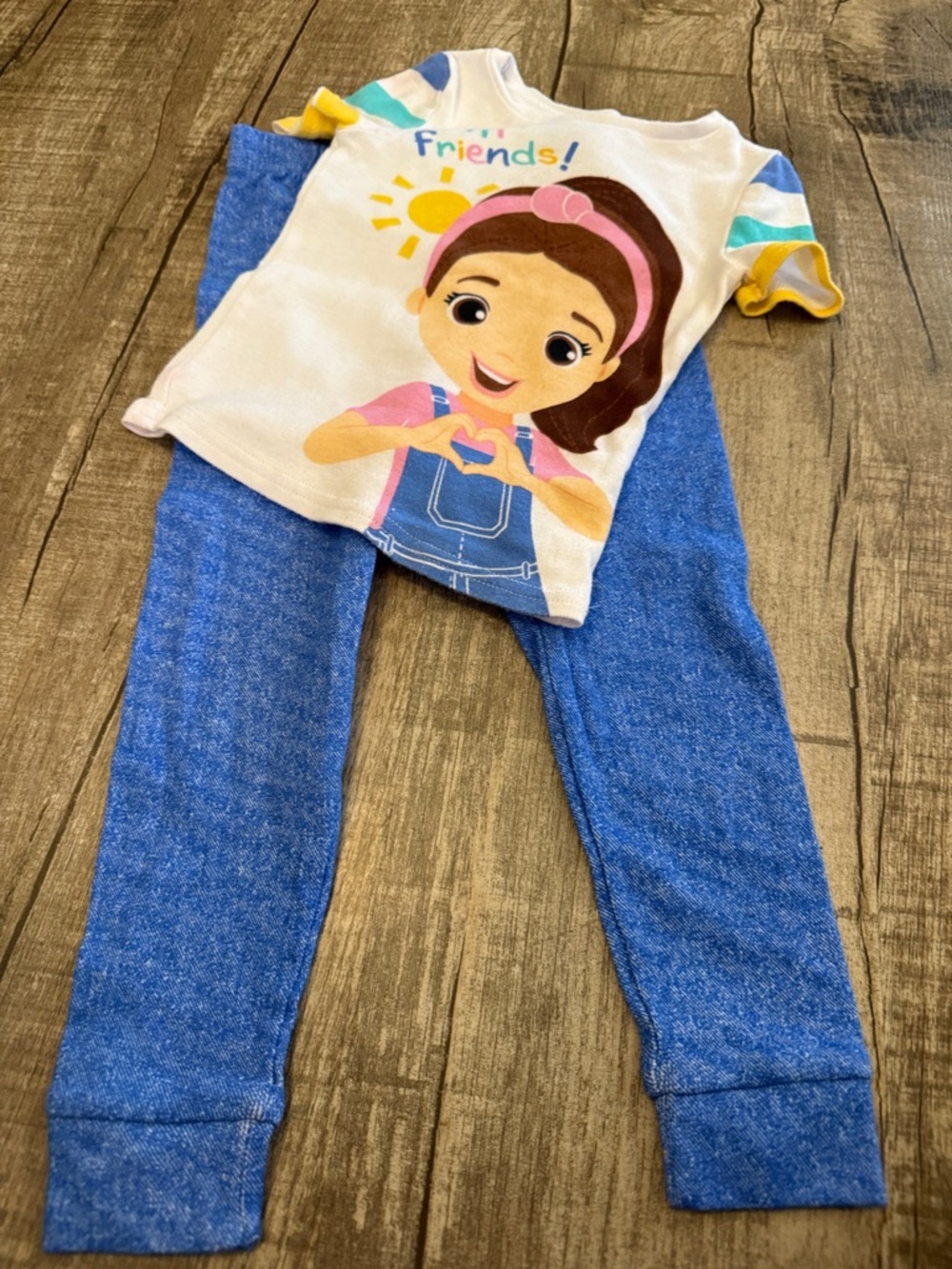 5/$15 White Girls' 'Hi Friends'  Tee with Pink and Blue Accents size 3T 3 pc set